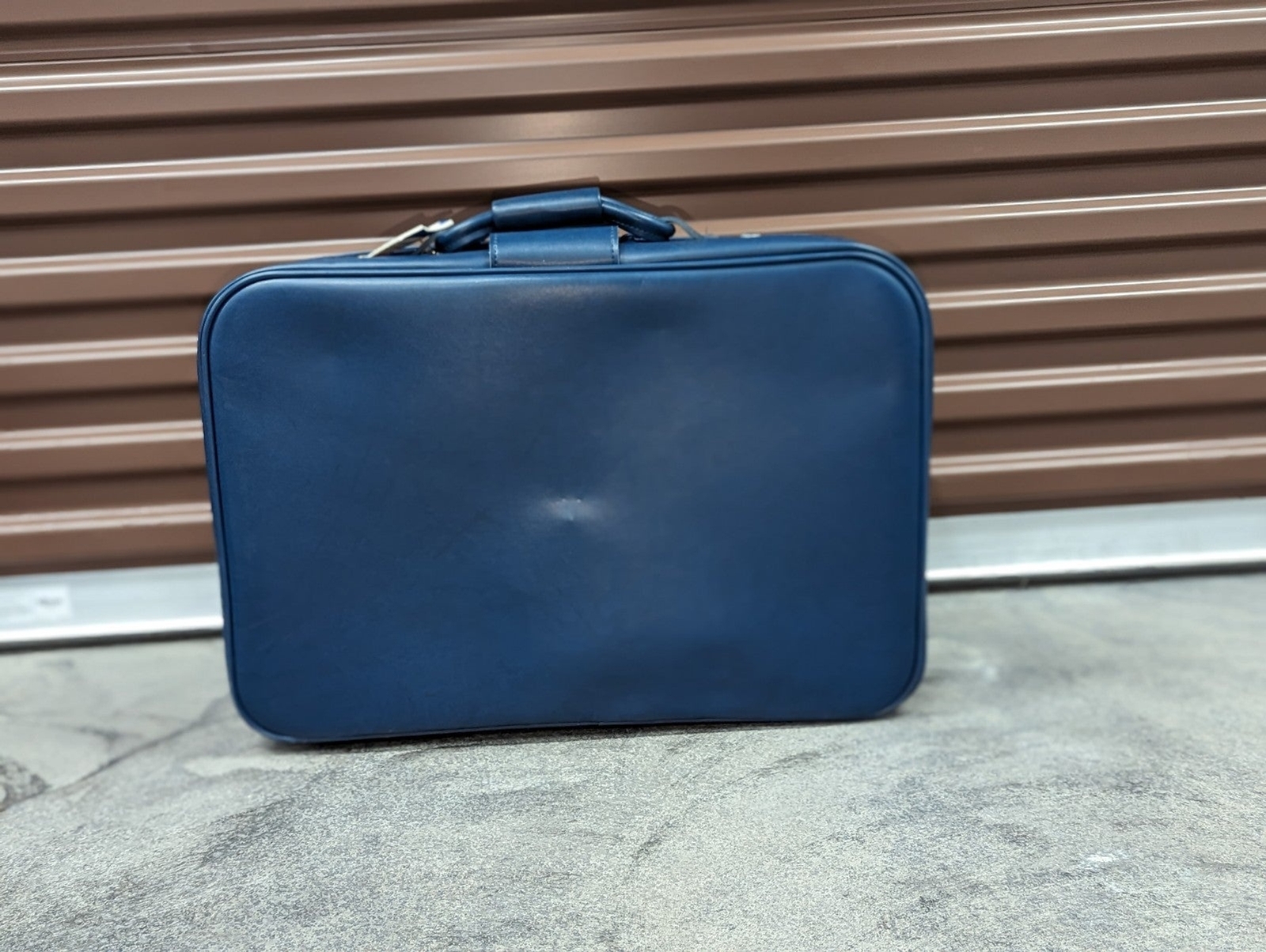 Vintage American Tourister 20″ x 15″ Blue Vegan Leather Suitcase Travel Luggage