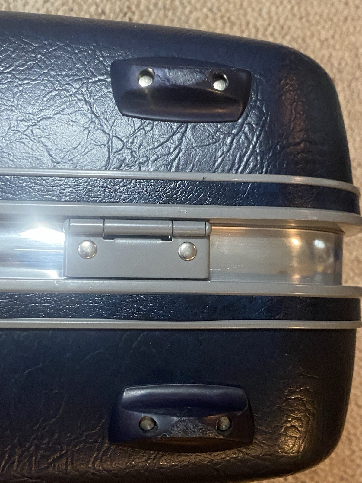 Vtg Samsonite Profile II Blue Hard Shell Luggage Suitcase w/Key 20″ X 13” X 6”