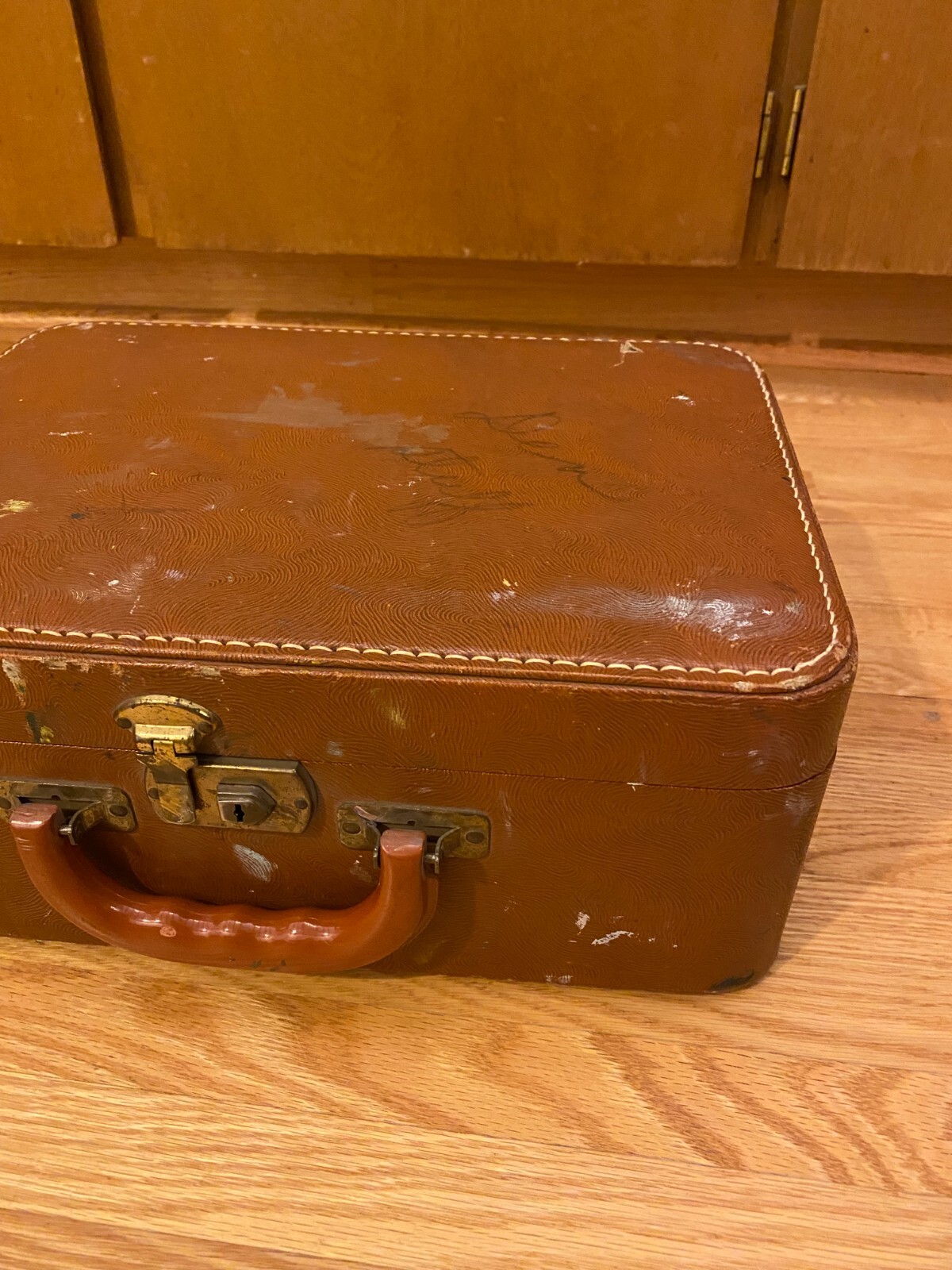 Vintage Congress Luggage Corporation Suitcase 13-1/2″ x 10″ x 5-1/2″ with Mirror