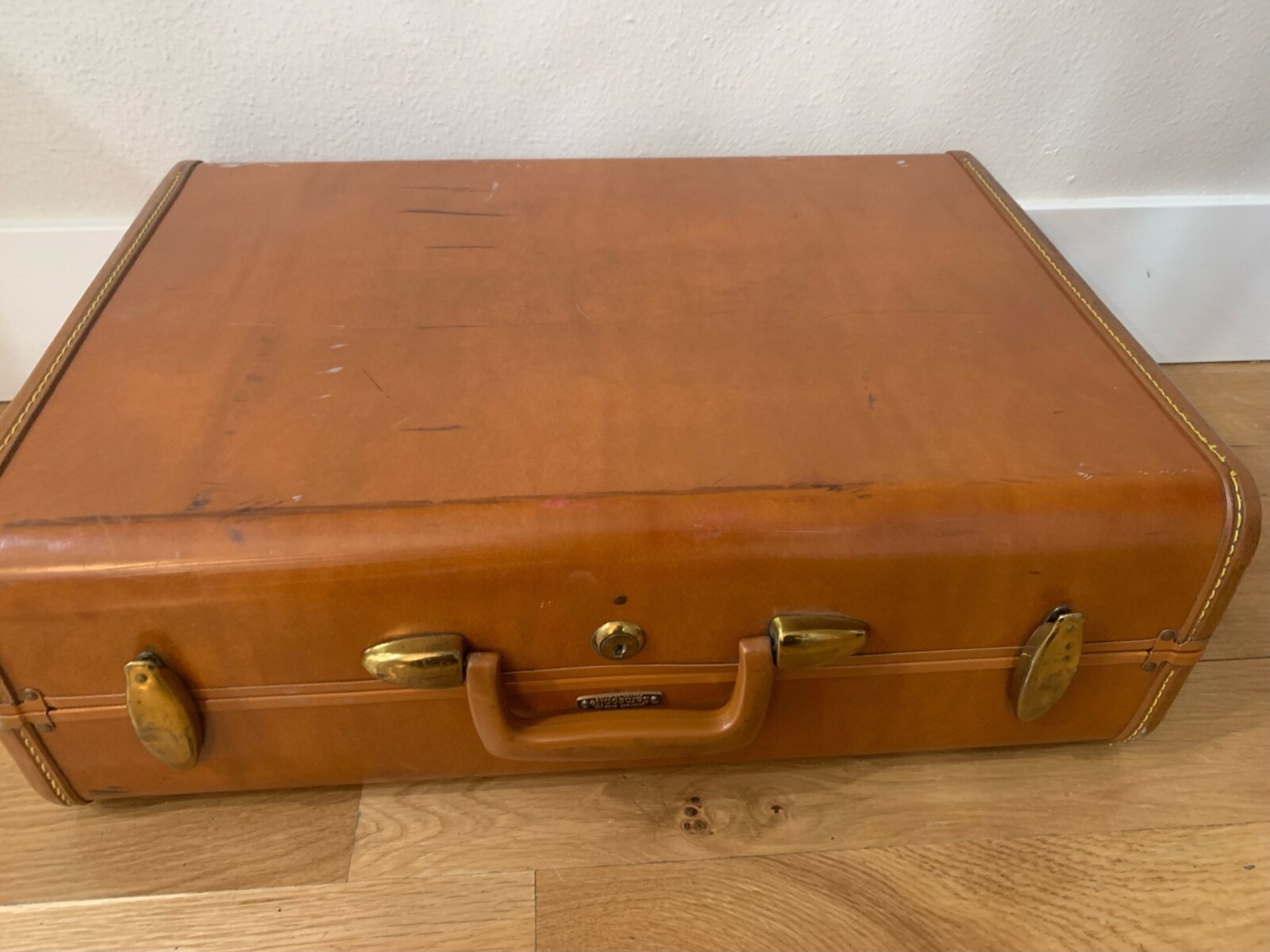 VINTAGE SUITCASE, Samsonite luggage, Travel Bag, Overnight bag, leather suitcase