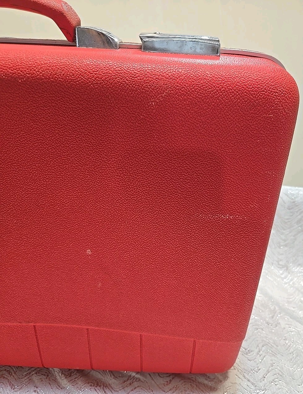 Vintage Sears Forecast Suitcase Red 21” Hard Case Luggage Mid Century No Key MCM
