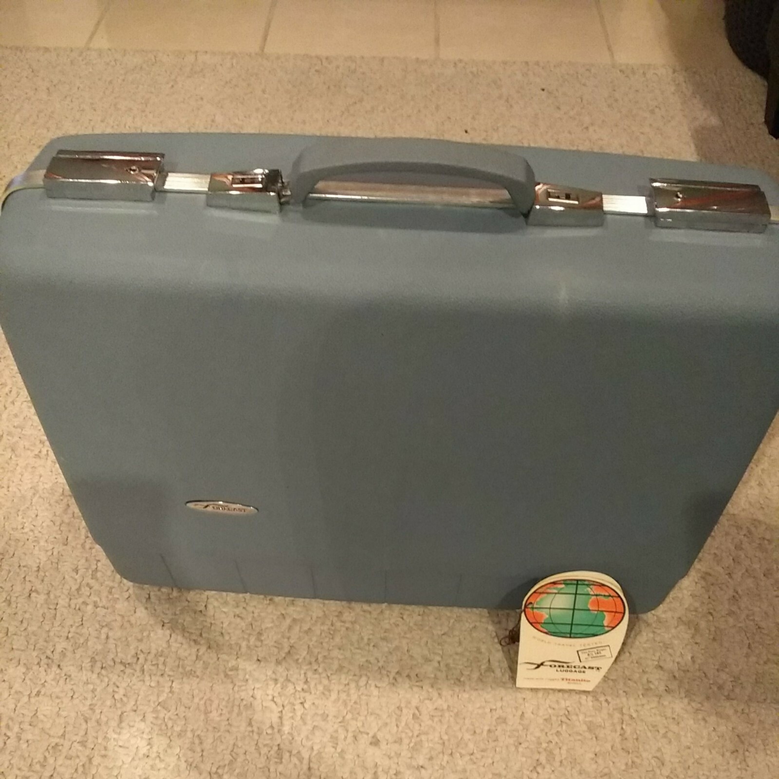 VINTAGE SEARS FORECAST SUITCASE Train Luggage 21″ Blue “Titanite”