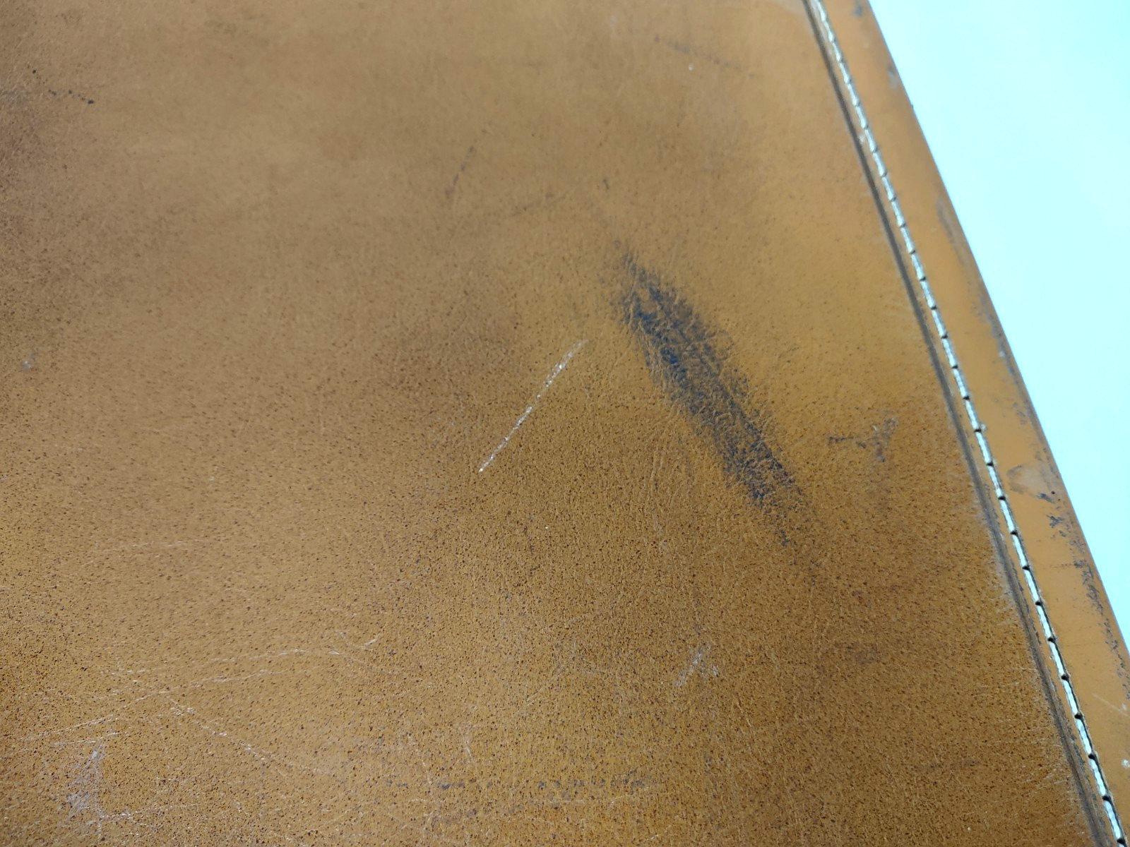 Vtg Hartmann Skymate Tan Hard Case Suitcase/Luggage 21″x18″x5.5″ No Key