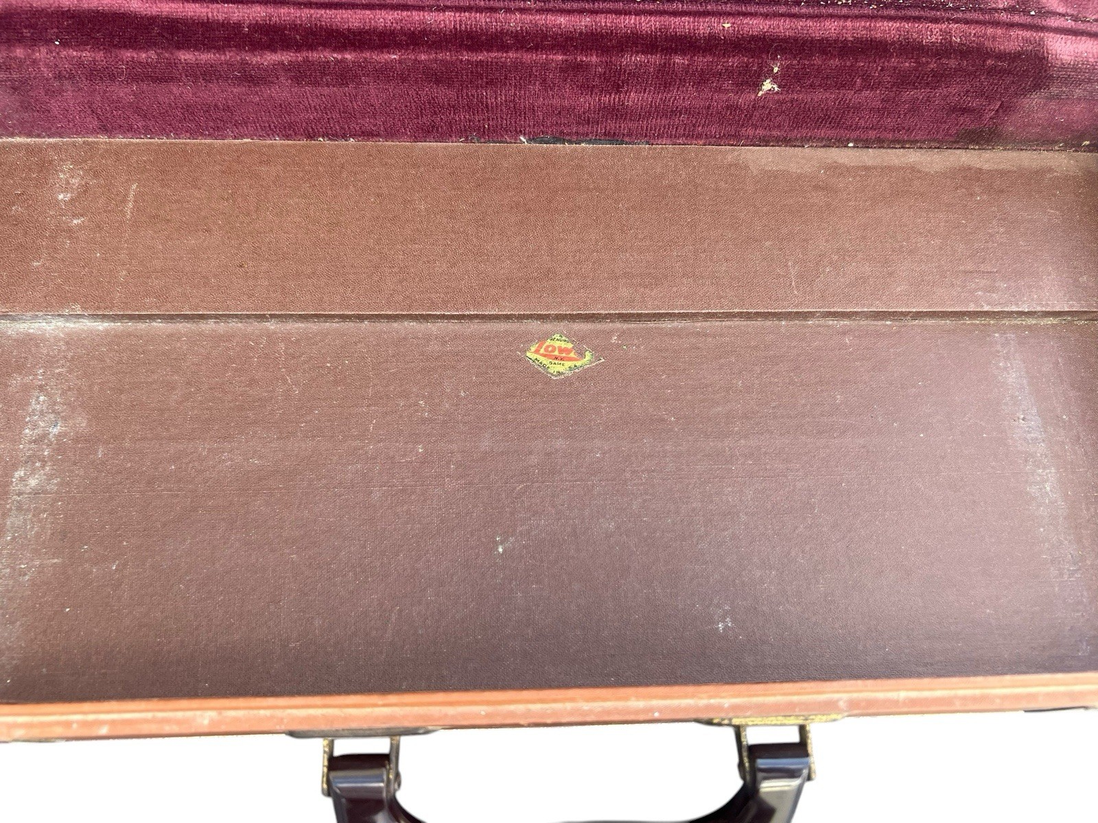 Vintage Mid Century Tweed Accent Unlocked Suitcase, no key.