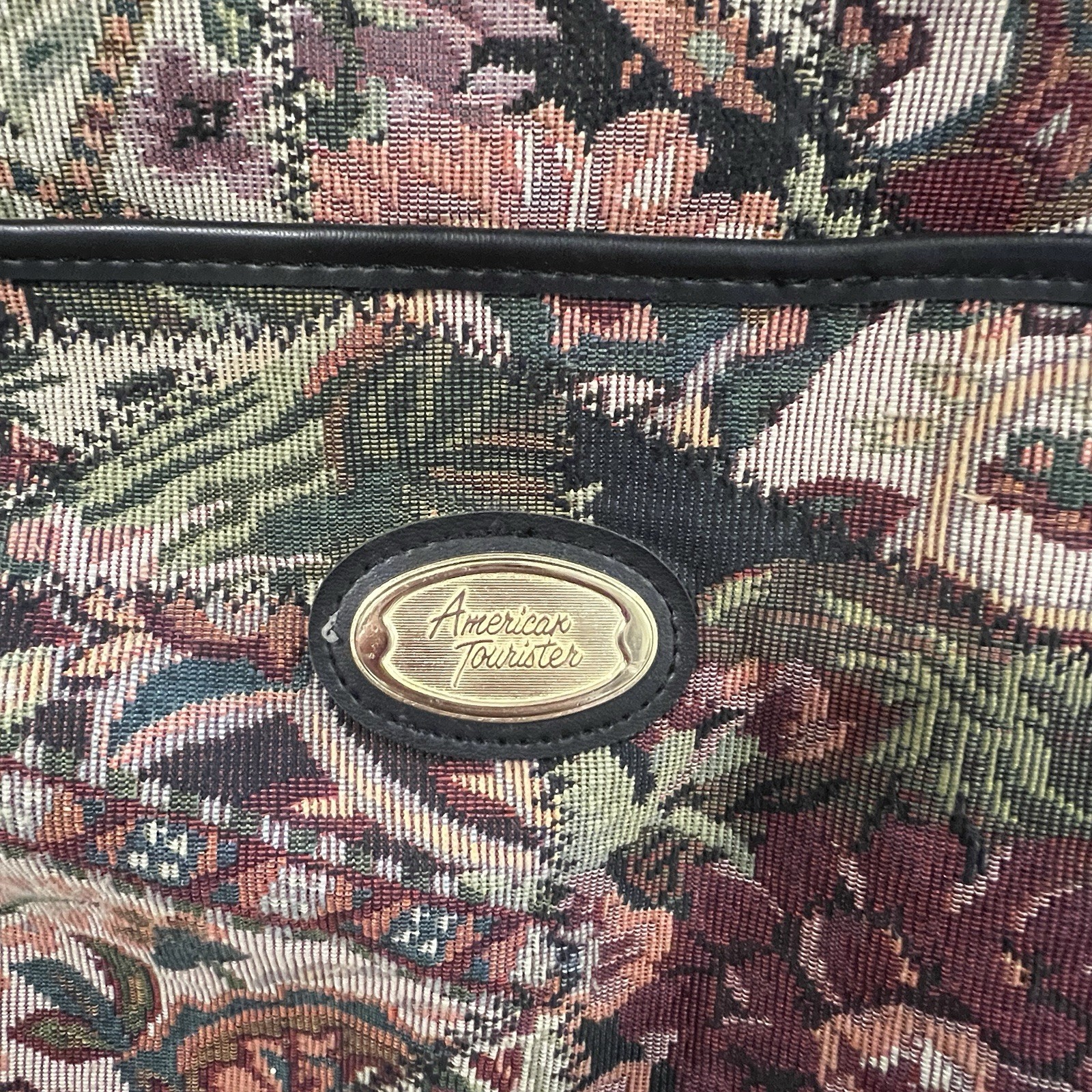 VTG American Tourister Black Floral Tapestry Duffel Bag 21″ x 10″ w/Lock & Keys