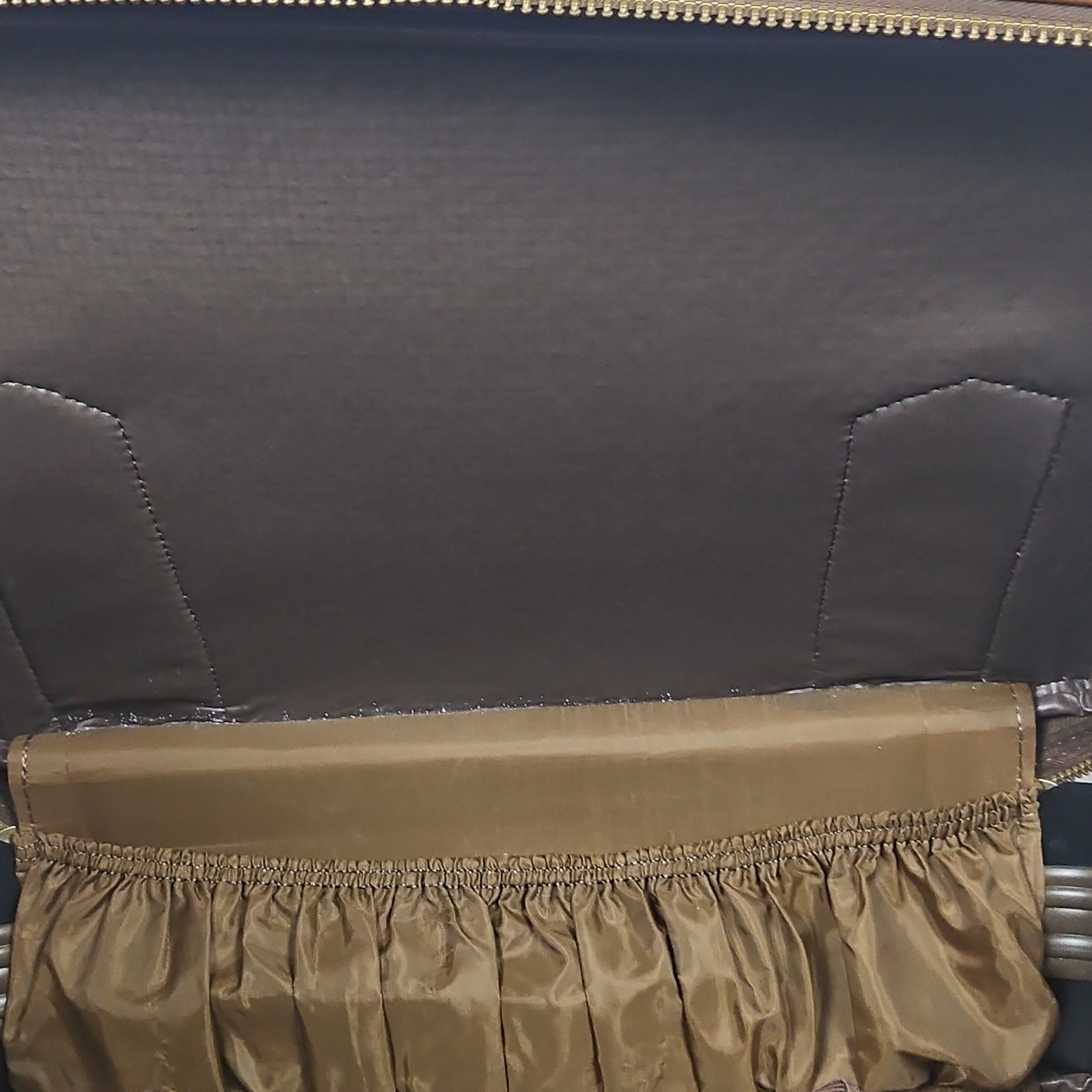 Vintage Hartmann tweed and leather suiccase
