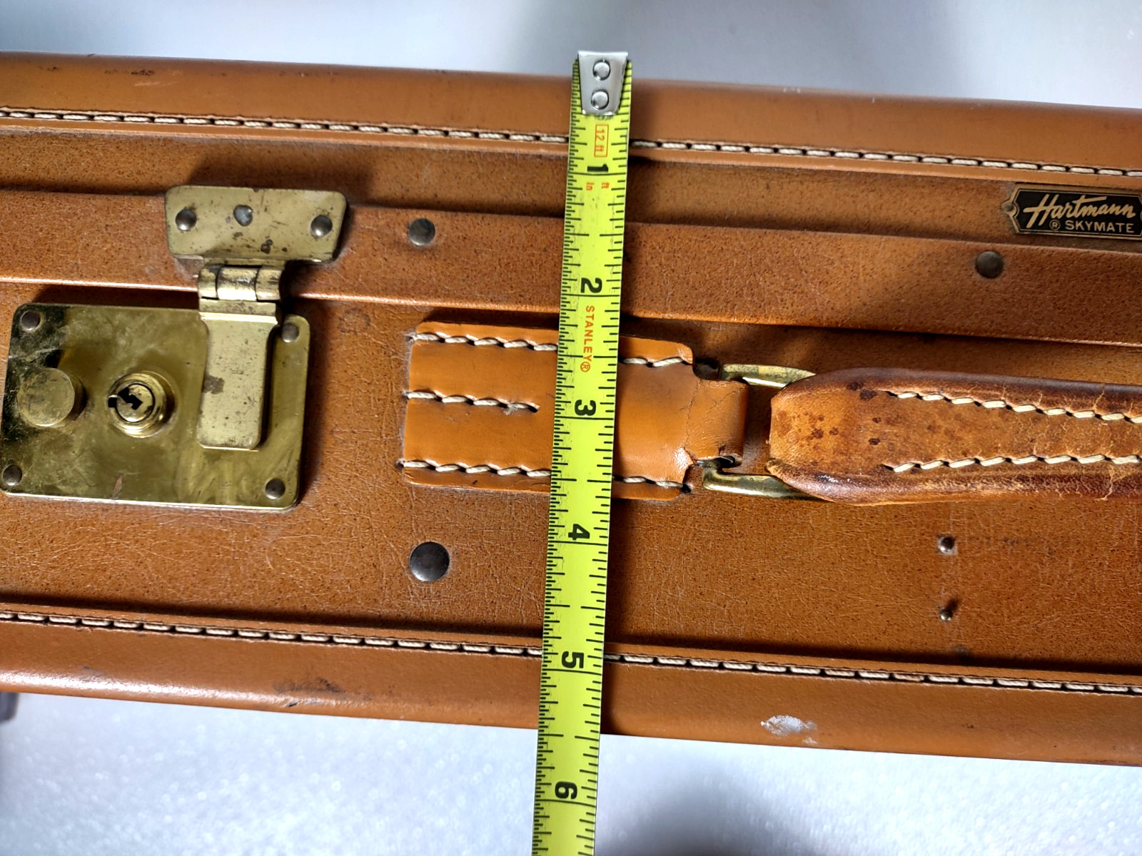 Vtg Hartmann Skymate Tan Hard Case Suitcase/Luggage 21″x18″x5.5″ No Key