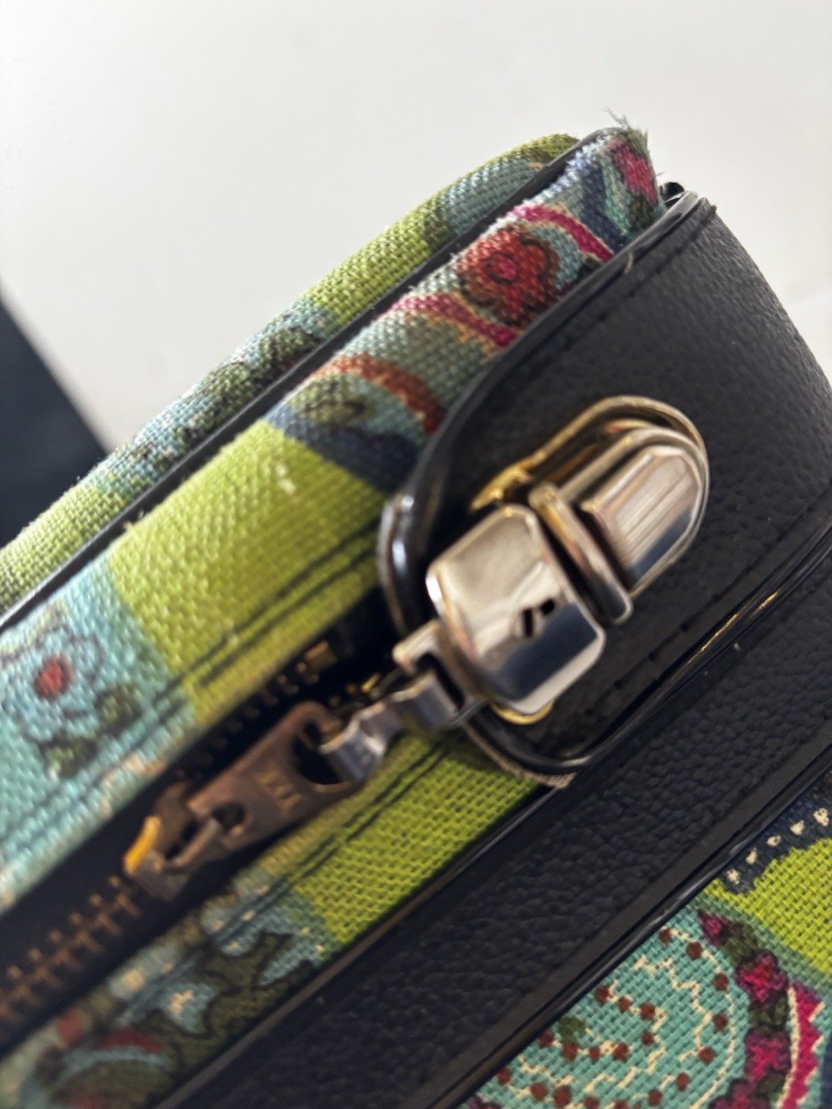 Vintage Retro Suitcase Floral Flowers Bantam Travelware 1970’s 1960’s