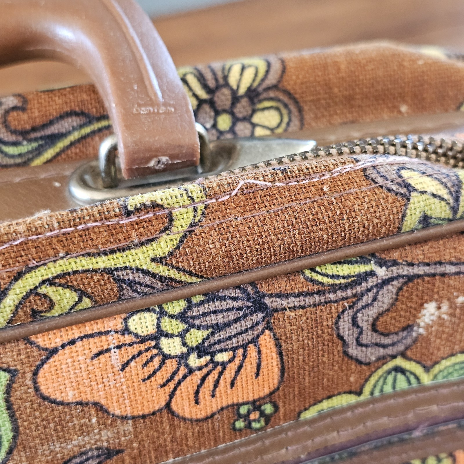 Vintage Bantam Retro Carry on Suitcase Travelbag Brown