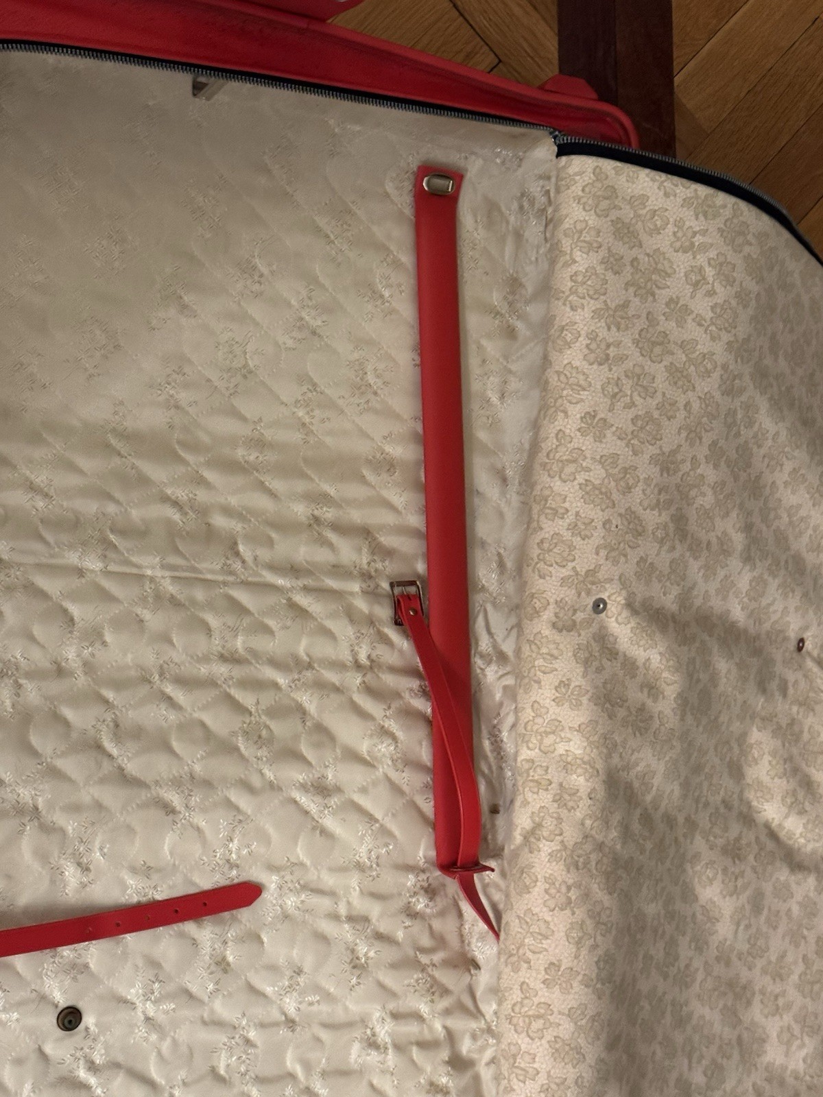 Vintage American Tourister Tiara Red Luggage Set Garment Suitcase + Carry On 60s