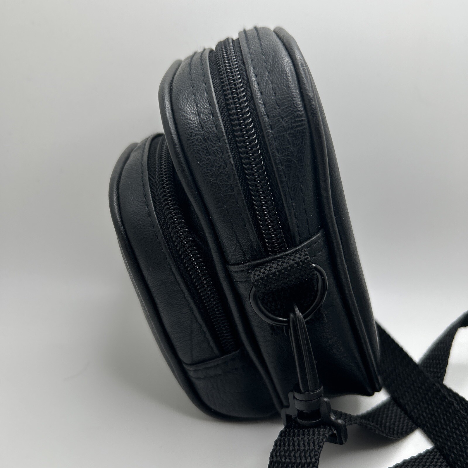 Samsonite Shoulder Travel Bag Camera Carry Case Black Vintage Adjustable Strap