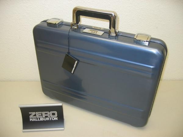 Zero Halliburton aluminum Elite E-Series E3 GB GLACIER BLUE Made-in USA Unused