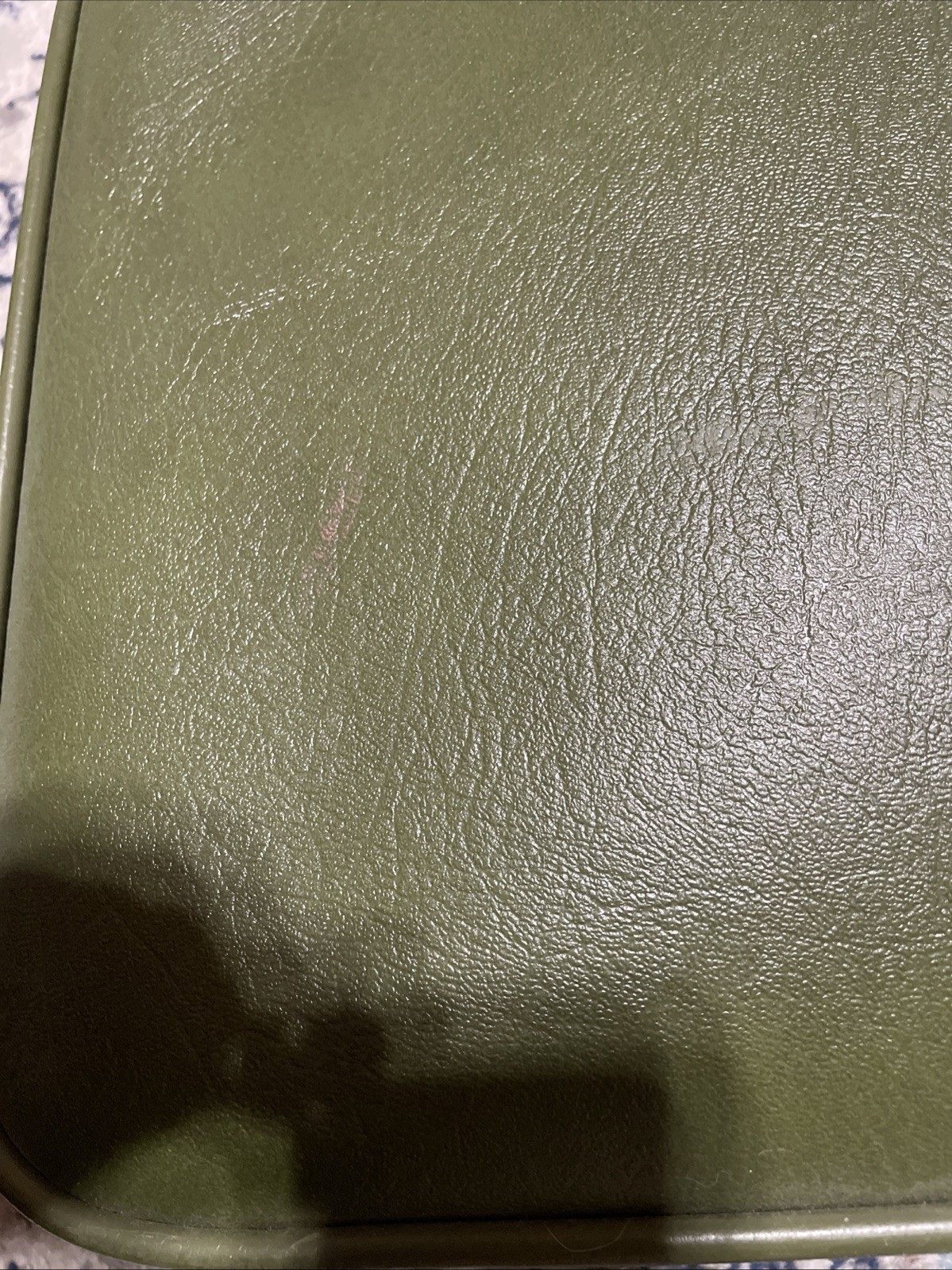 Vintage Hard Sided Shell Suitcase Luggage Avocado Green 21″×15 1/2”