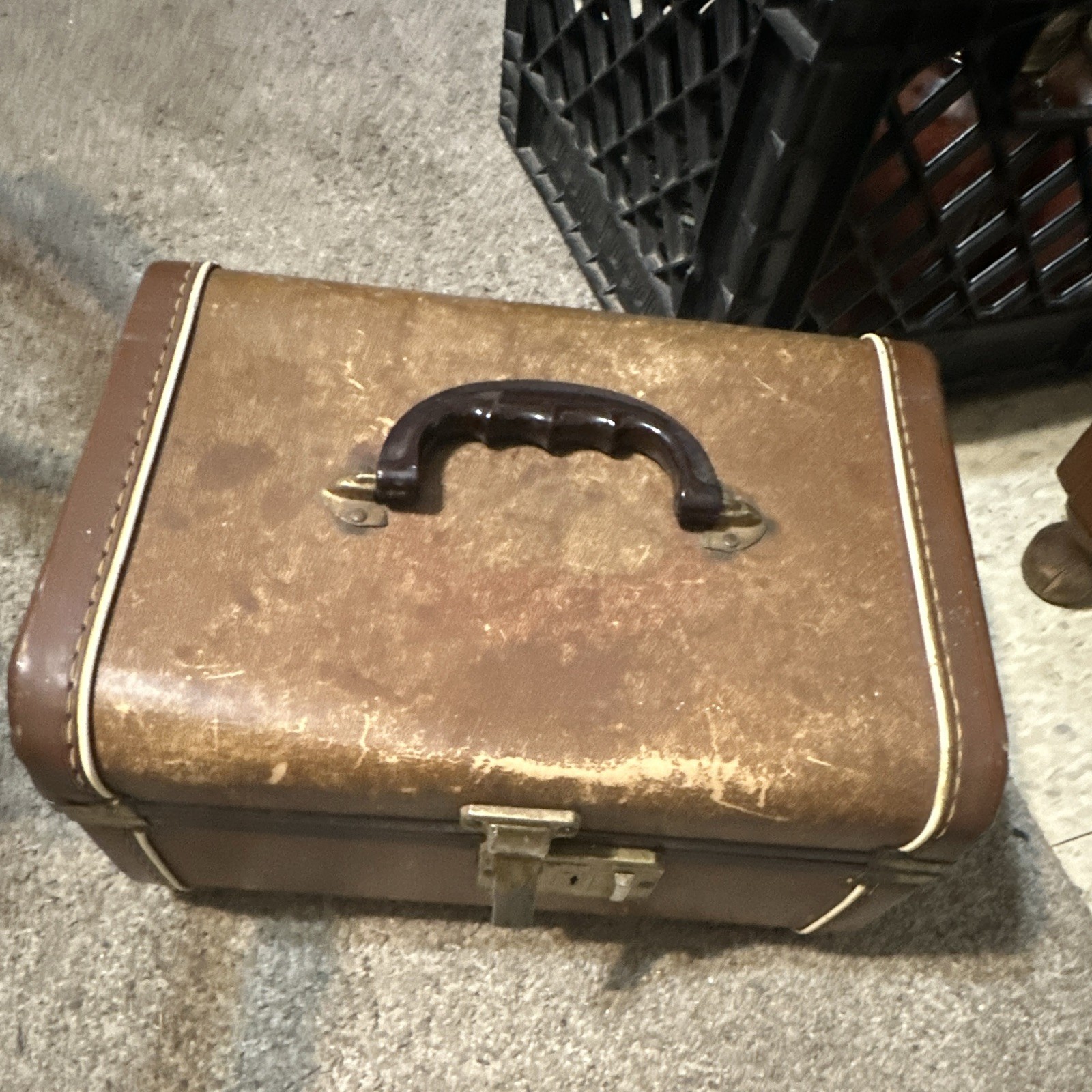 True Vintage 1950s Brown Faux Leather Hard Vanity Case w/ Mirror, Locking