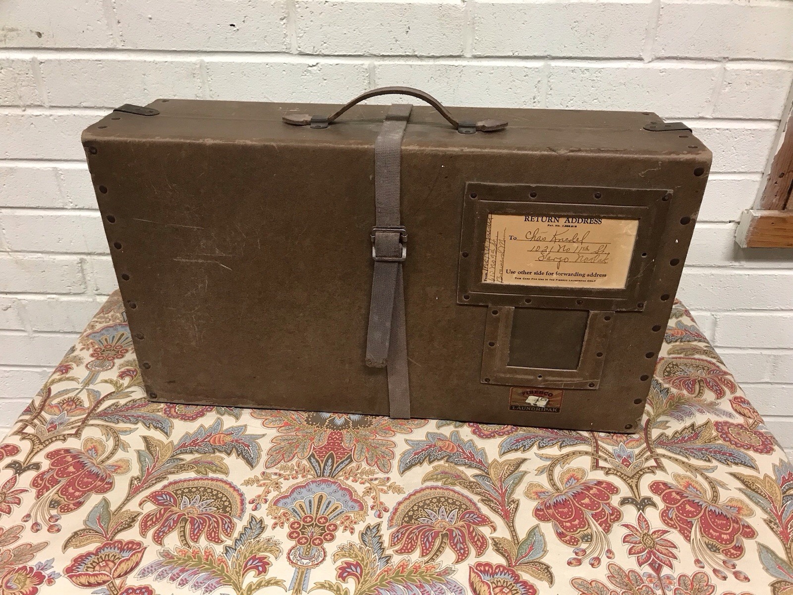 ANTIQUE VTG MILITARY FIBERCO LAUNDRIPAK SUITCASE LUGGAGE FIBERBOARD 21 X 12”