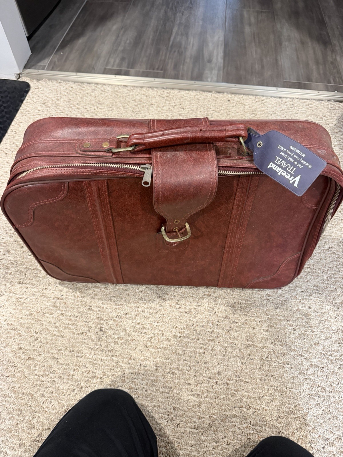New Old Stock- Vreeland Leather Suitcase Travel Bag Vintage