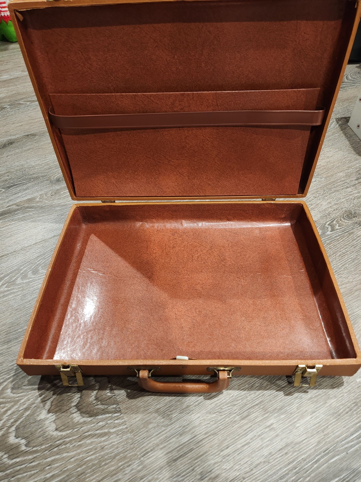 Vintage Brown Hard Faux Leather Suitcase with Locking & Compartments