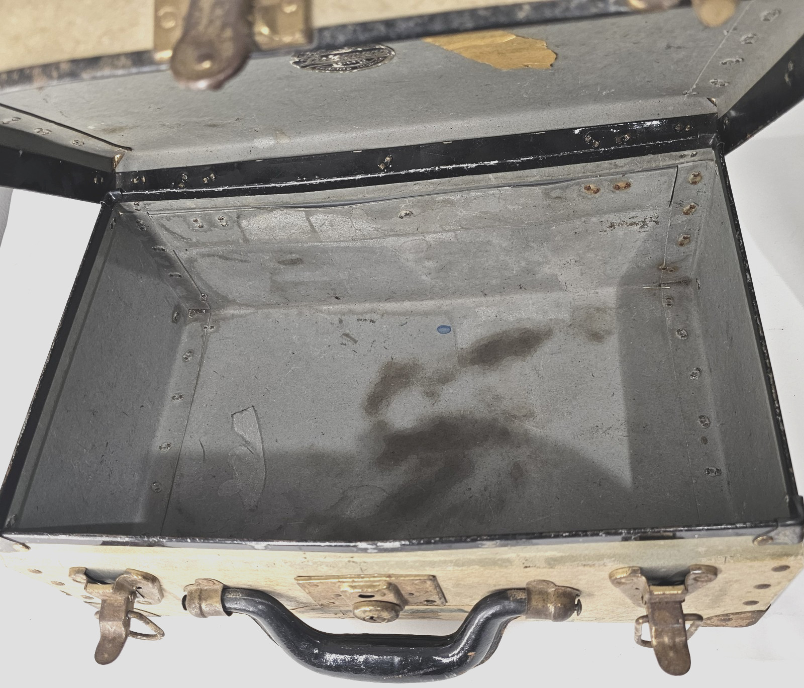 1931 Antique Liebermann Trunk Leather Goods Lansing MI steamer luggage doll case