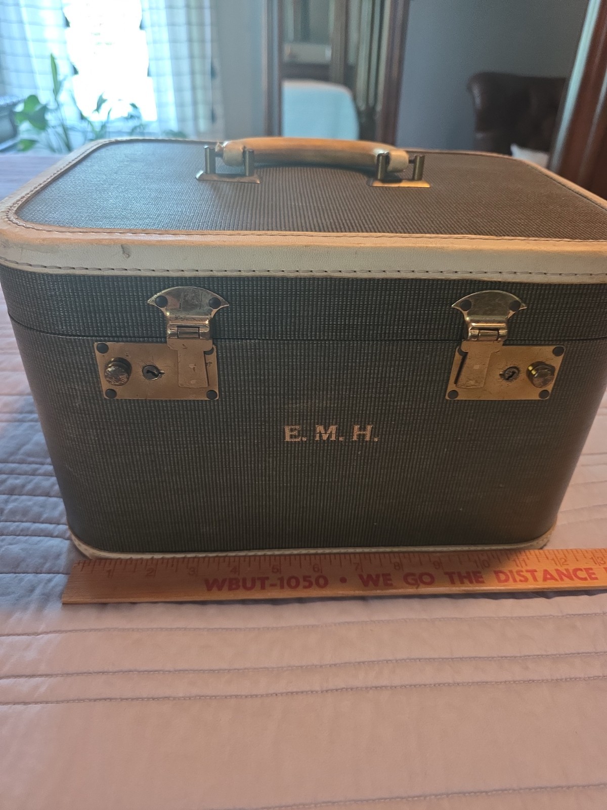 Vintage Green Train Case Vanity Cosmetic Travel Case Mirror Monogram E.M.H.