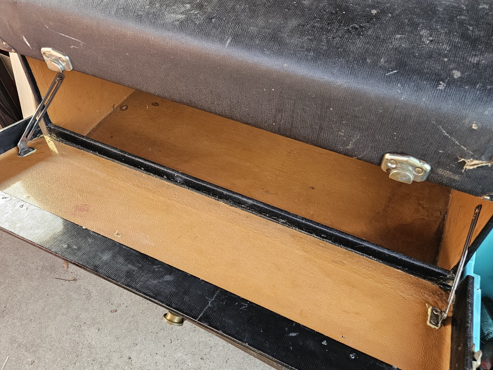 Vintage Antique 1927-1929 Pickard Travel Luggage Automobile Trunk Pick Up Only