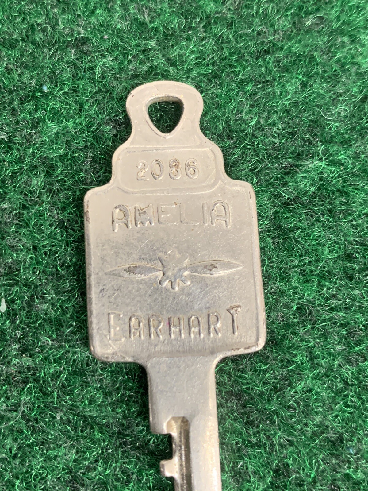 Vintage Amelia Earhart Silver Tone Luggage Key-2086