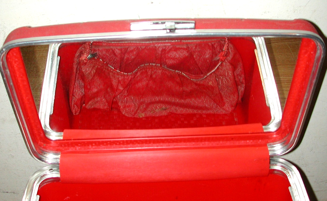 VINTAGE STARFLITE RED VANITY COSMETIC TRAIN TRAVEL CASE LUGGAGE HARD SHELL