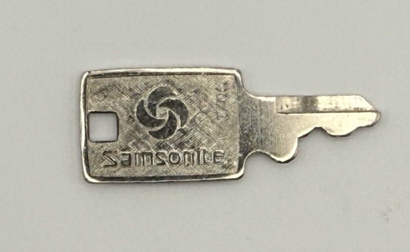 Vintage Original Samsonite Luggage 170S Silver Key Replacement 170 S