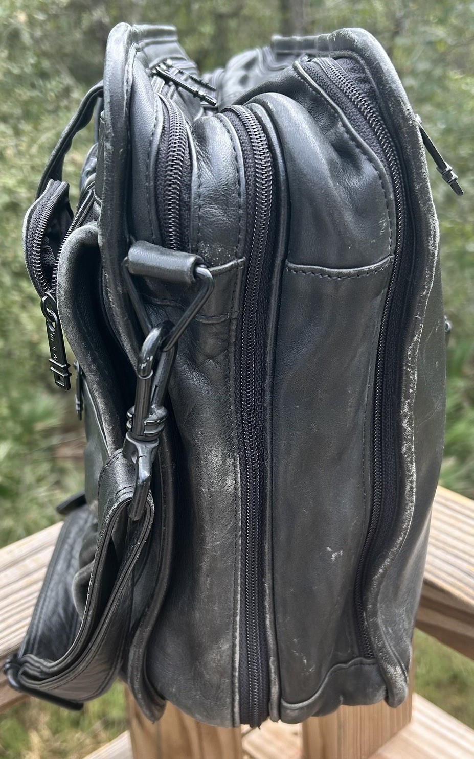 Tumi Black Leather Expandable Laptop Briefcase & Carry On Messenger Bag Tote
