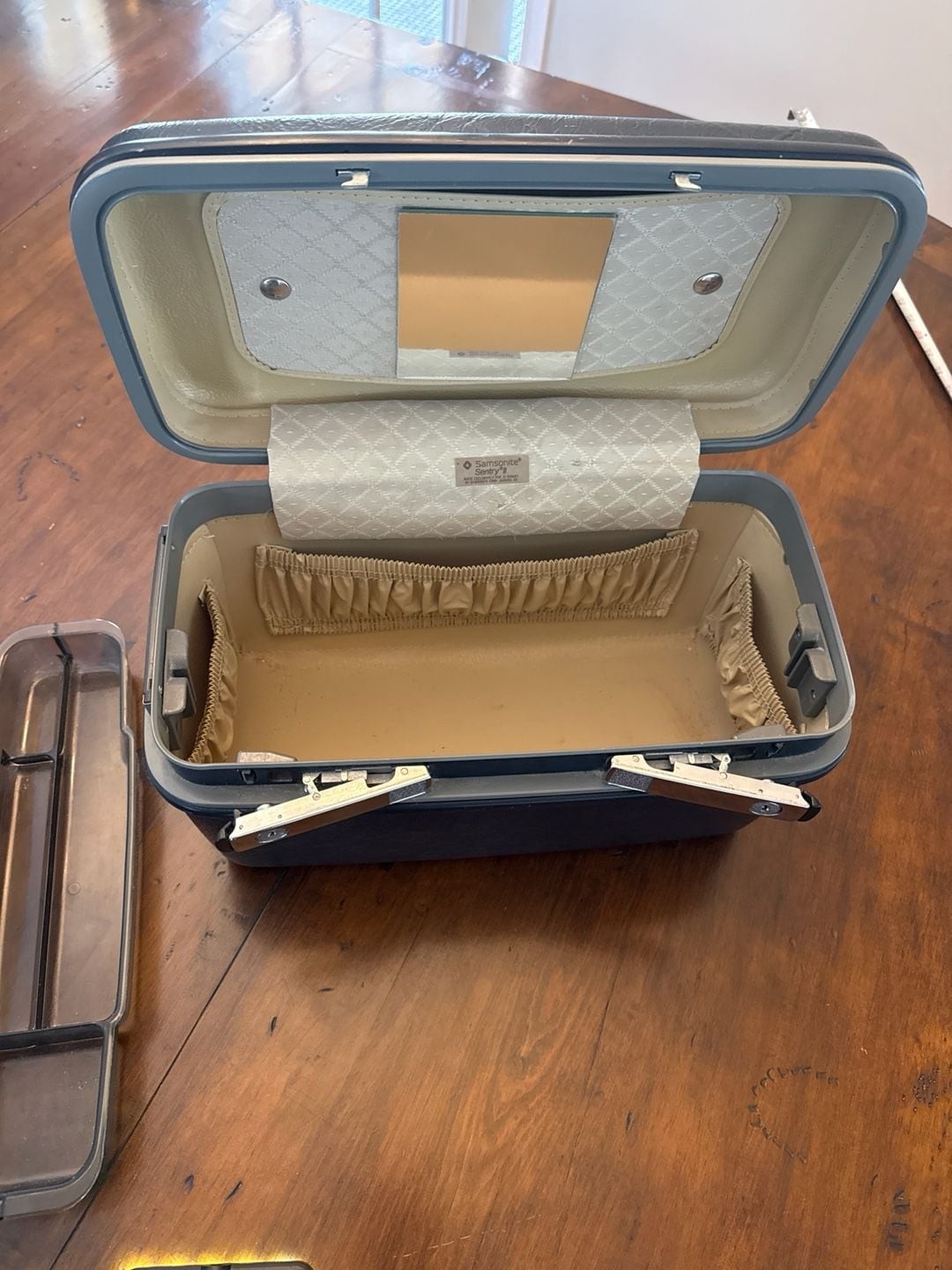 Vintage Samsonite Sentry II Navy Blue Train Case Makeup Trunk with Mirror