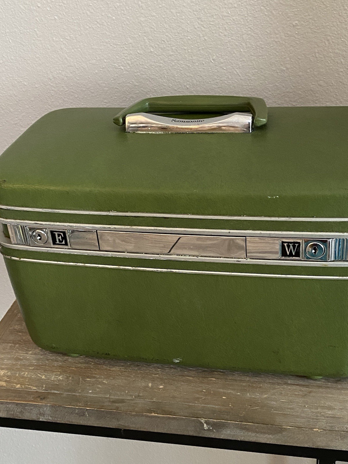 Vintage Cosmetic Train Case Retro MCM Samsonite Avacado Green East West