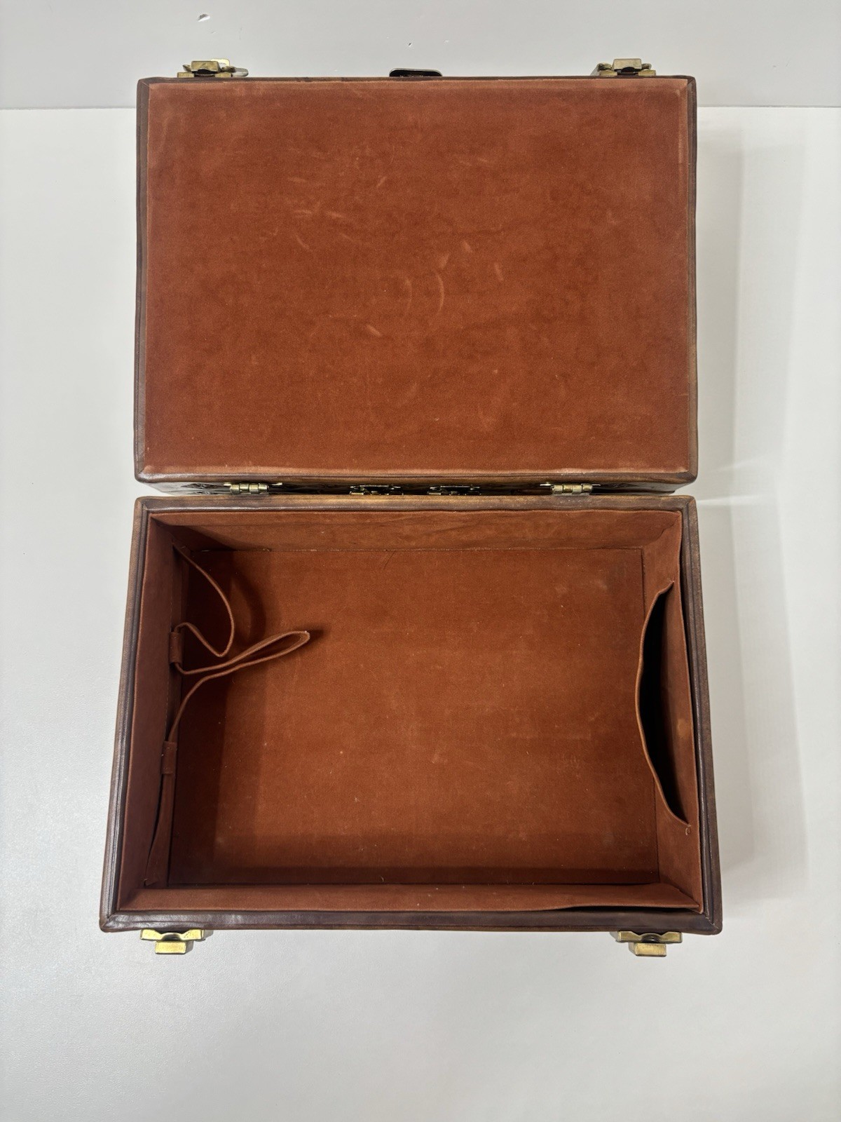 Vintage Tooled Leather Artmex Mexico Travel Overnight Vanity Train Case