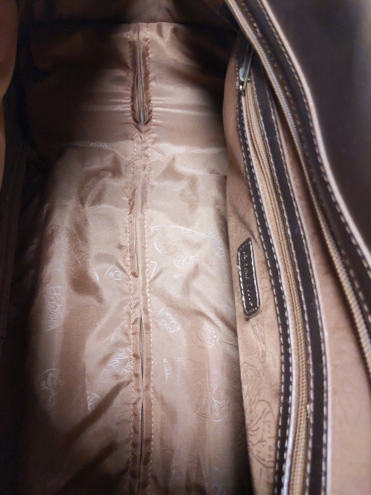Bronze Liz Claiborne Luggage Bag With Wheels