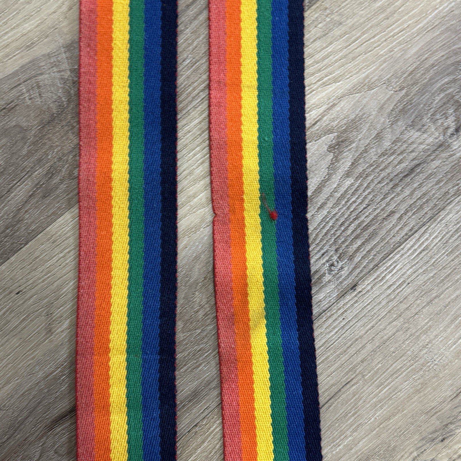 Vtg The Strap Luggage Suitcase Rainbow Colors Hippi Mork ID Tag Stretchy 68″ Gay