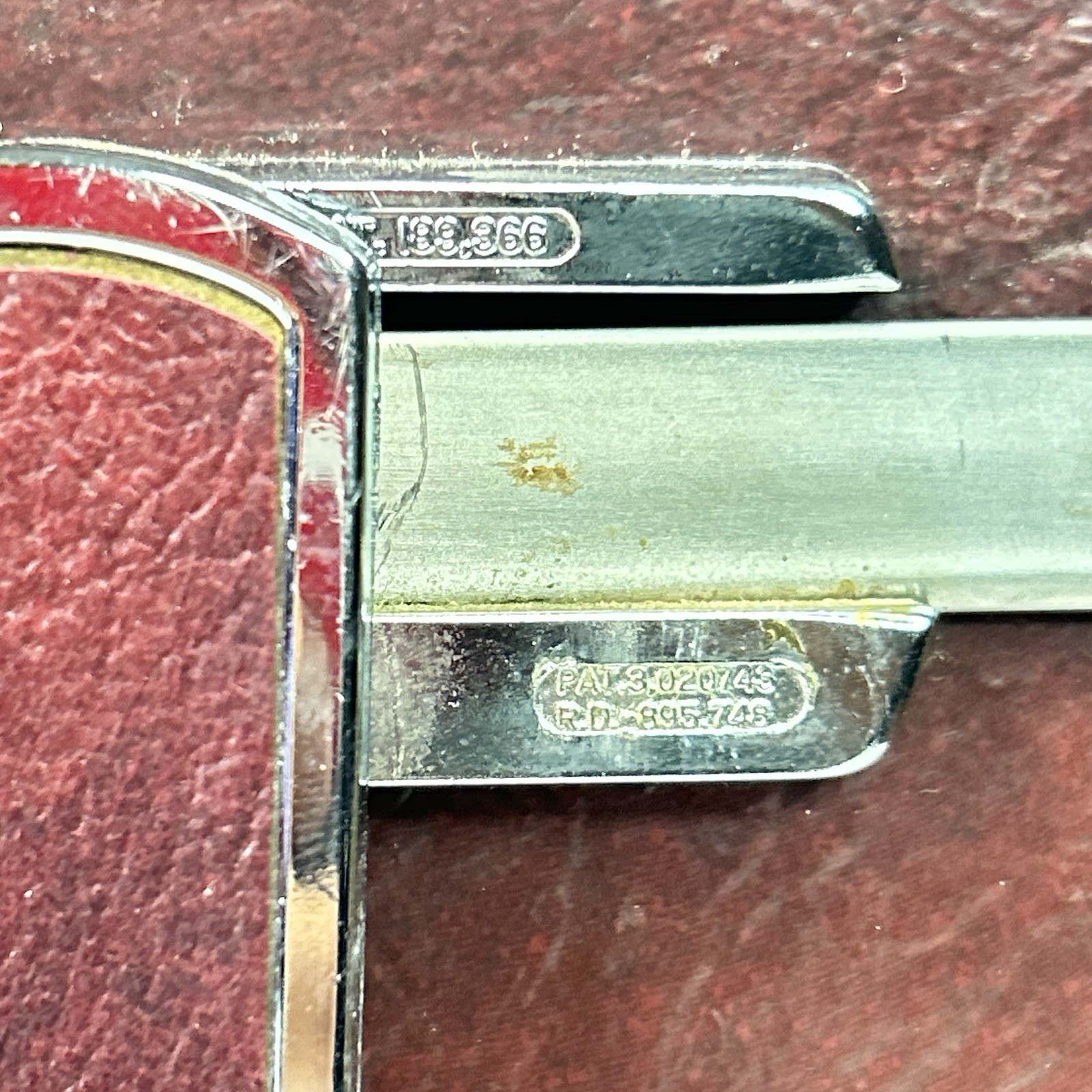 VGC Vintage Brown American Tourister Escort Train Cosmetic Hard Case Luggage Tag