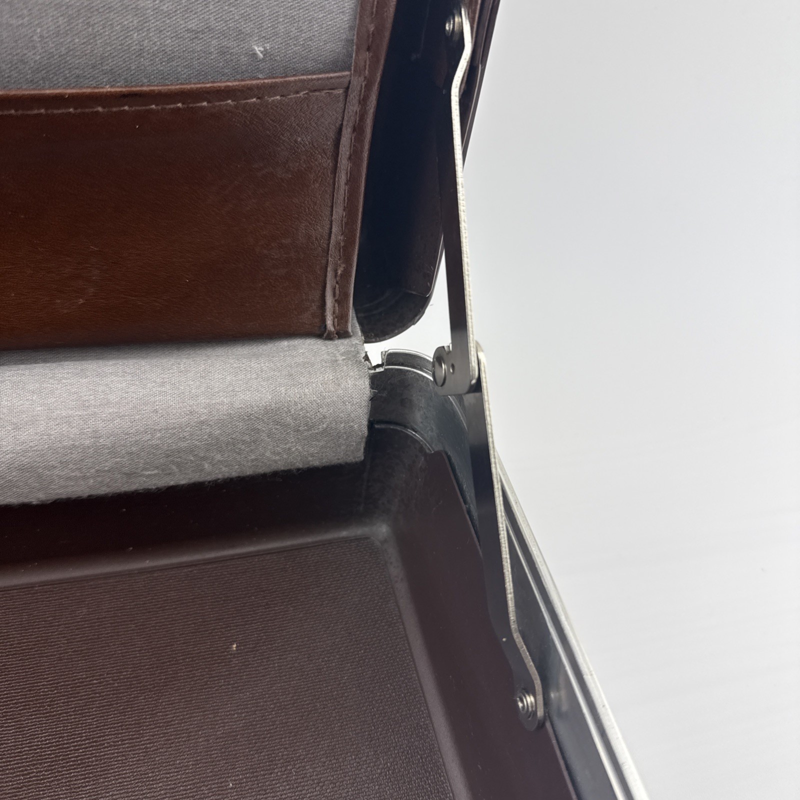 Samsonite Signat Brown Hard Shell Briefcase Low Profile