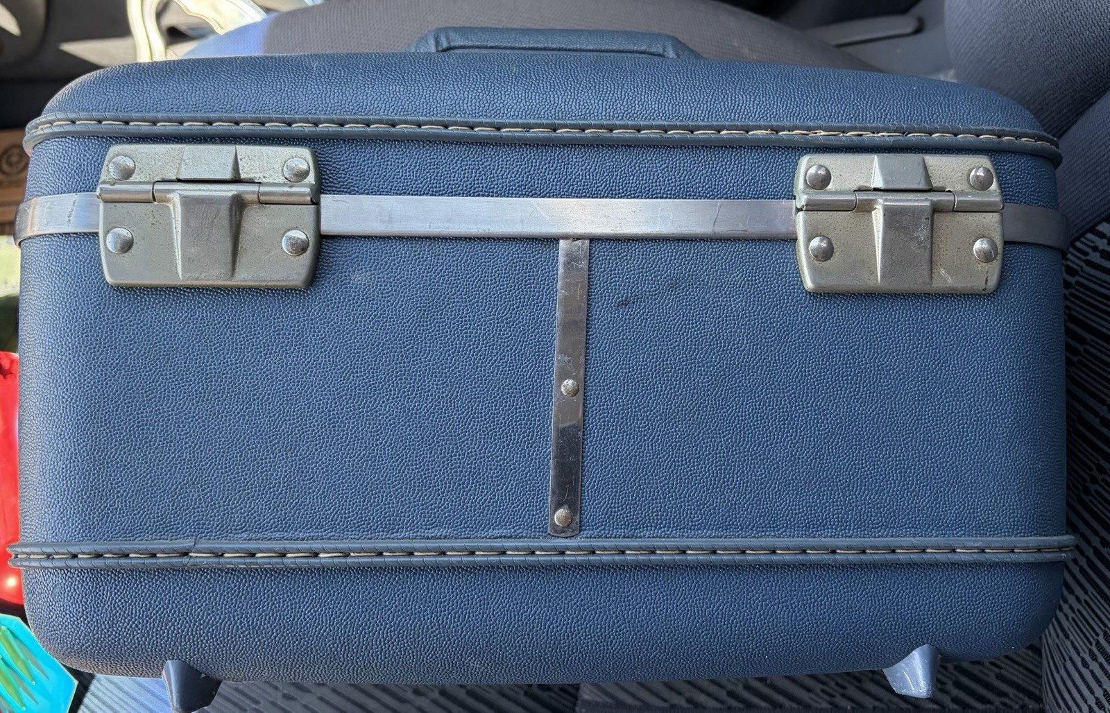 Vintage American Tourister Tri-Taper Blue Travel Cosmetic Hard Case