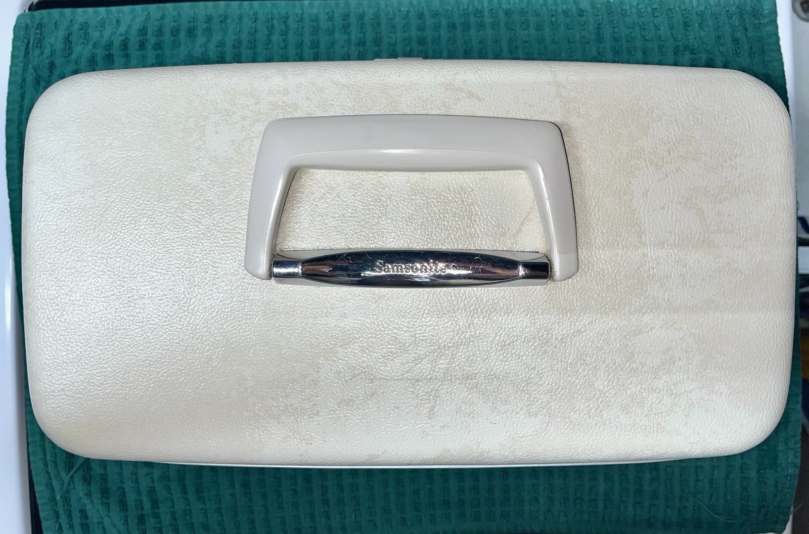 Vintage Samsonite Silhouette Train Case Luggage Makeup White/ Beige Travel Tote