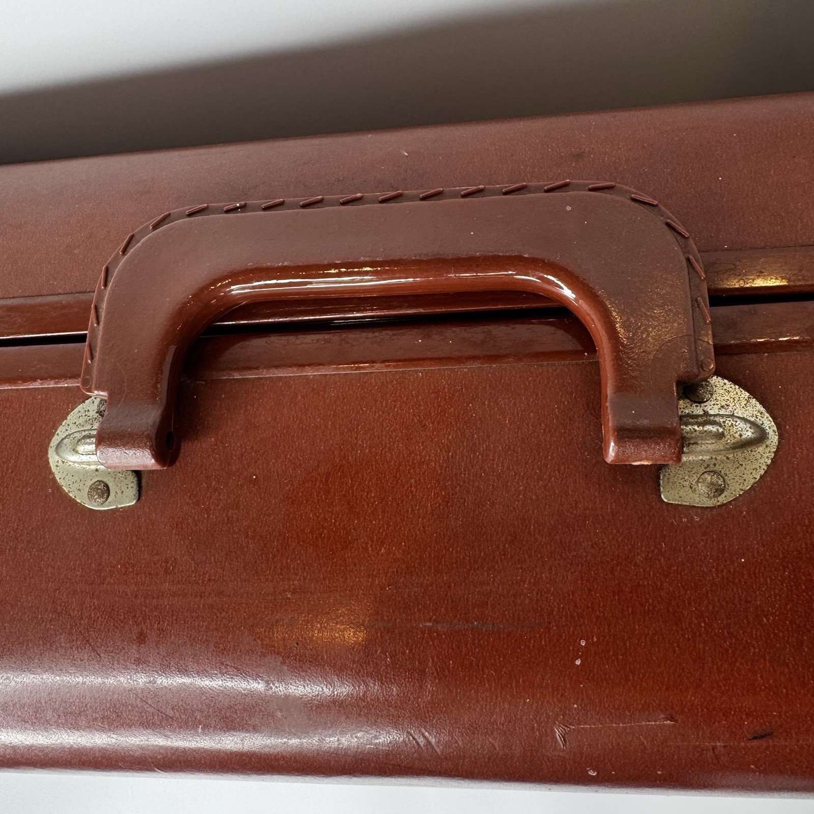 VTG Gateway Luggage Suitcase Hard Shell Brown 1940s 1950s Mid-Century Prop Decor