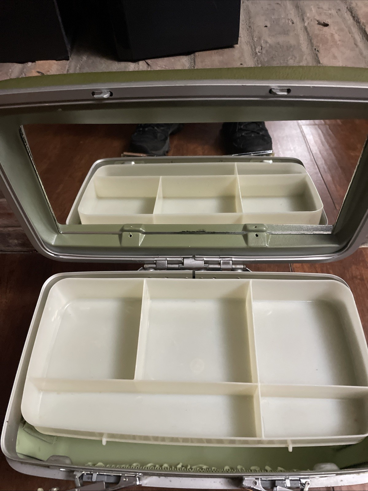 Samsonite Vintage Green Royal Traveller Medalist Cosmetic Makeup Case No Key GC