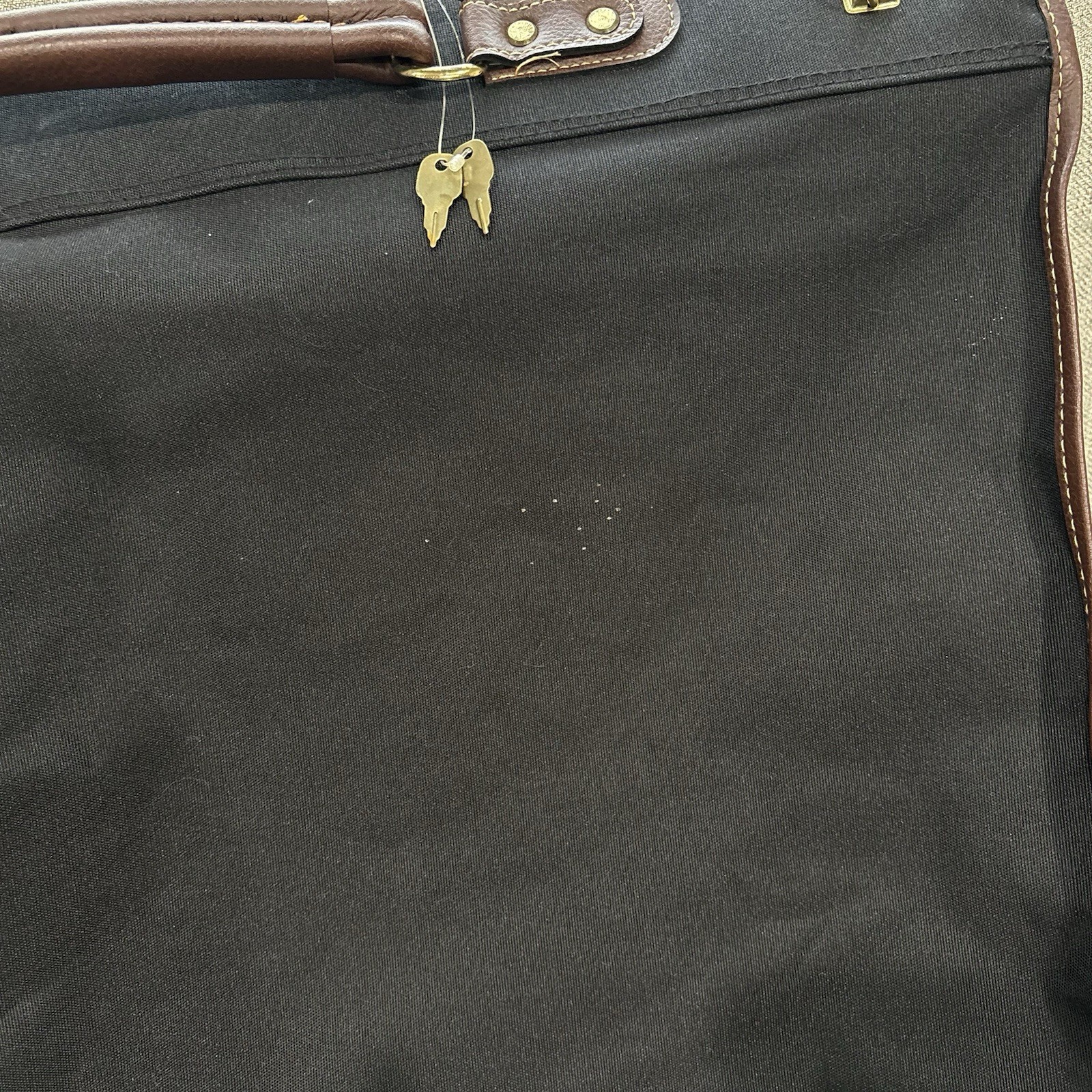 Jaguar Black Clothing Garment Bag Travel Luggage Hanging Suit with Keys