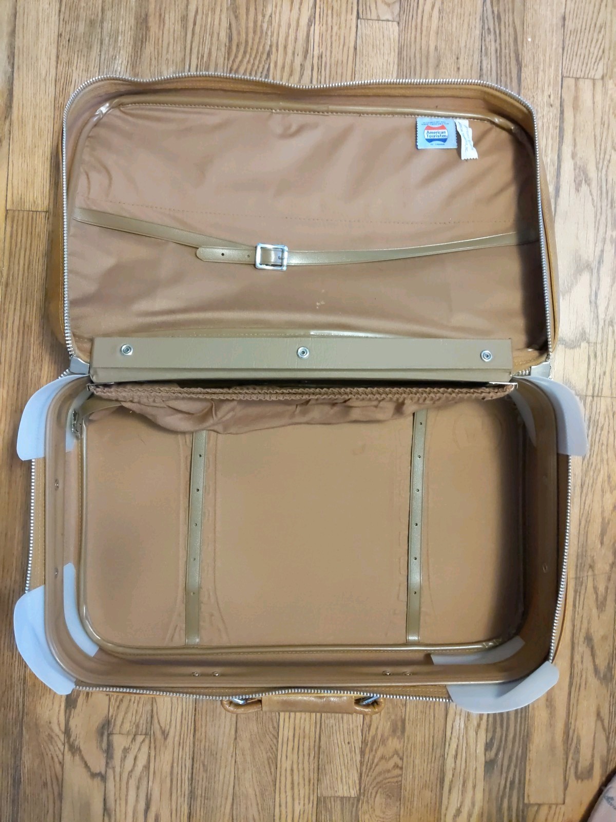 Vintage 1978 American Tourister 22″ Brown Faux Leather Suitcase Carry-On Luggage