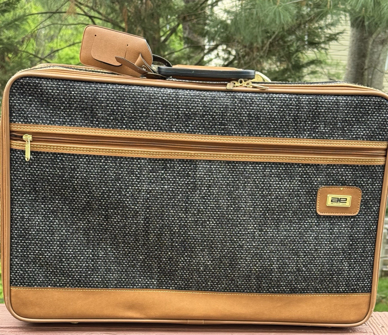 Vintage 80s Amelia Earhart Tweed Suitcase Luggage 22”x 14”x 8” Tan/ Gray Mint