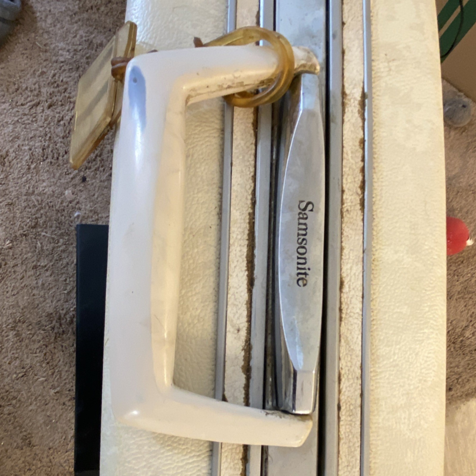 Samsonite Vintage Hard Shell White Plastic Suitcase with Extra Compartments