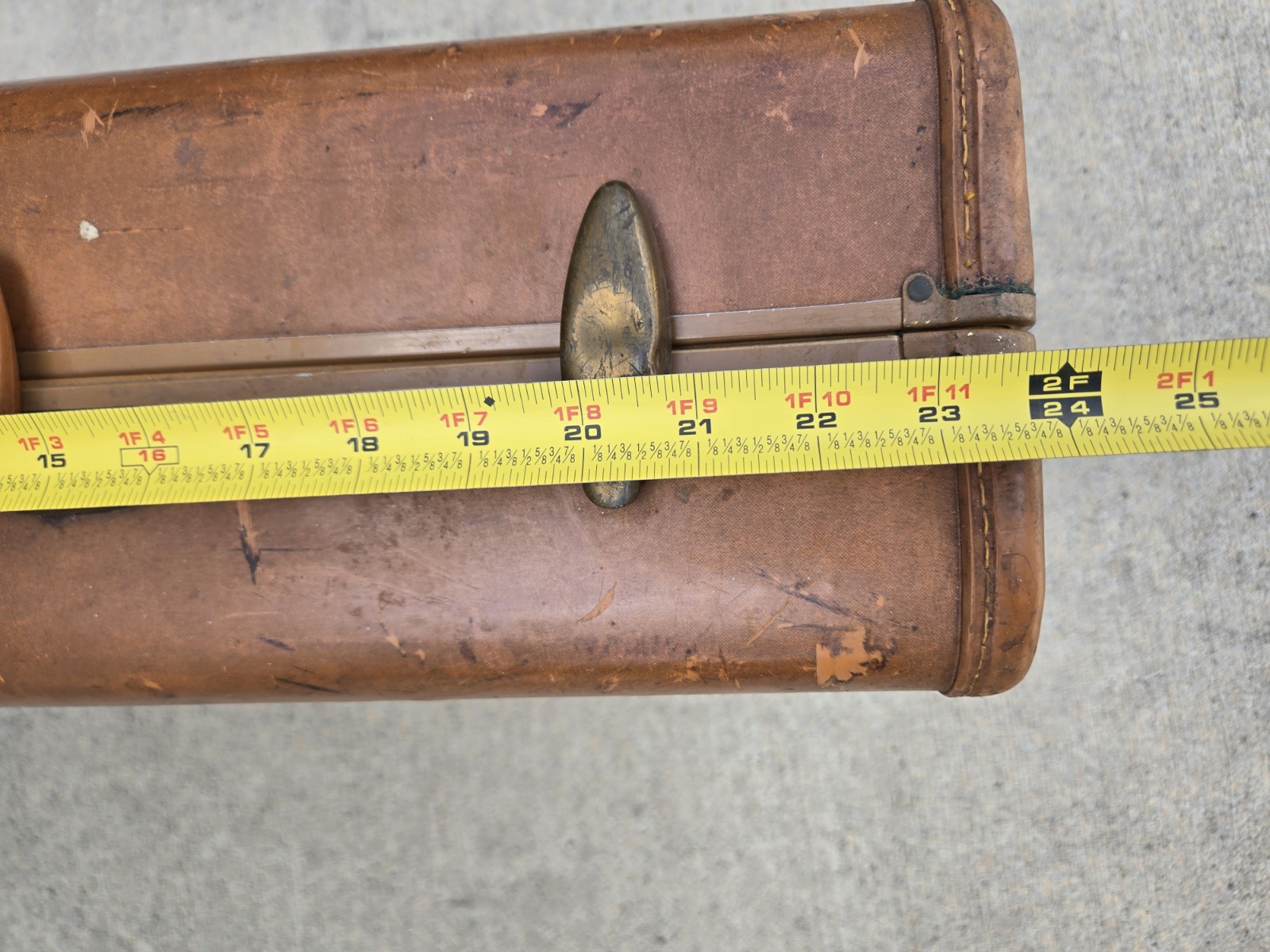 Vintage 1950s Samsonite Streamlite Suitcase 21″ Saddle Tan Shwayder Denver