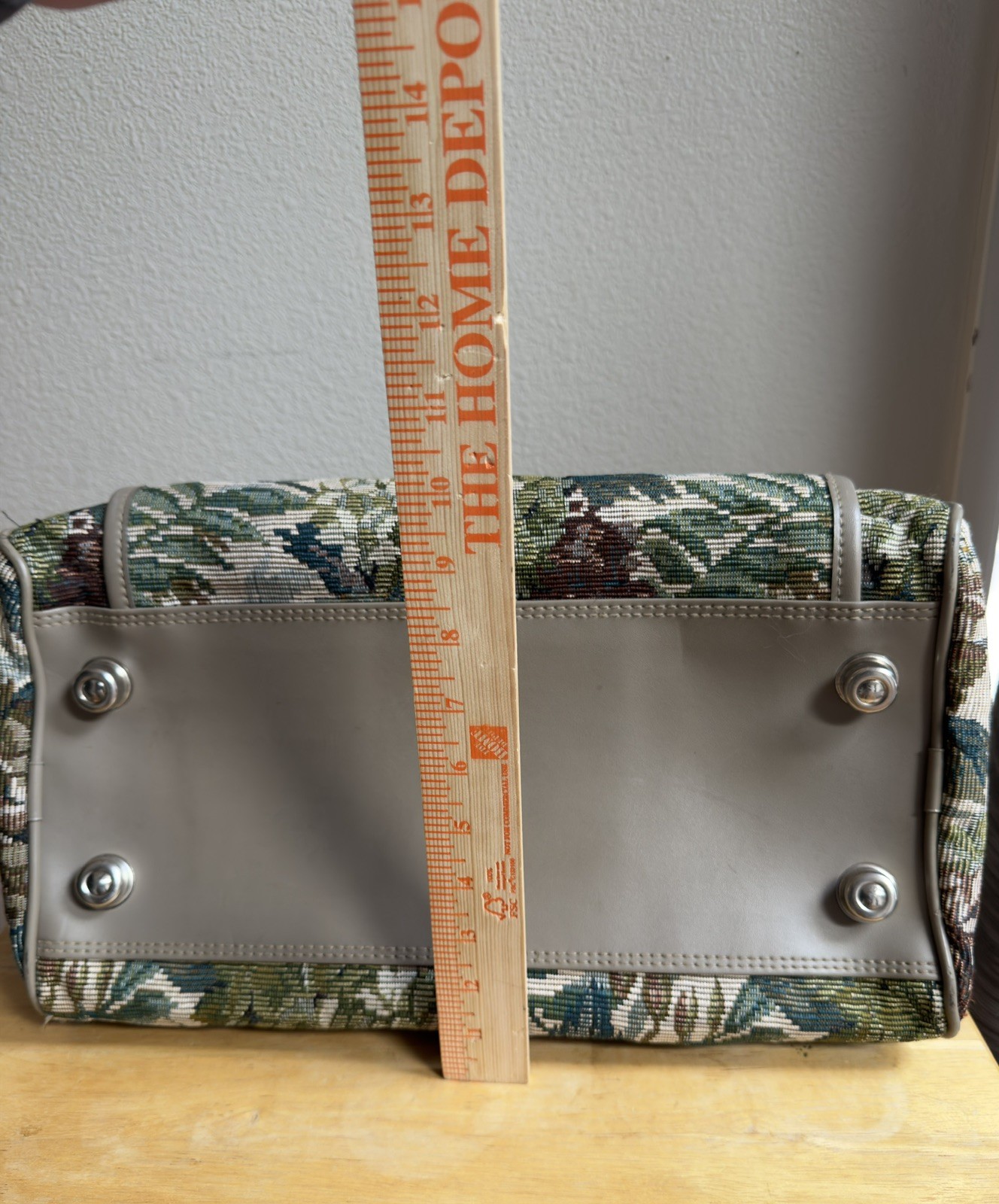 Leisure Vintage Tapestry Overnight Carry On Bag Zip Closer Boho Retro Cottagecor