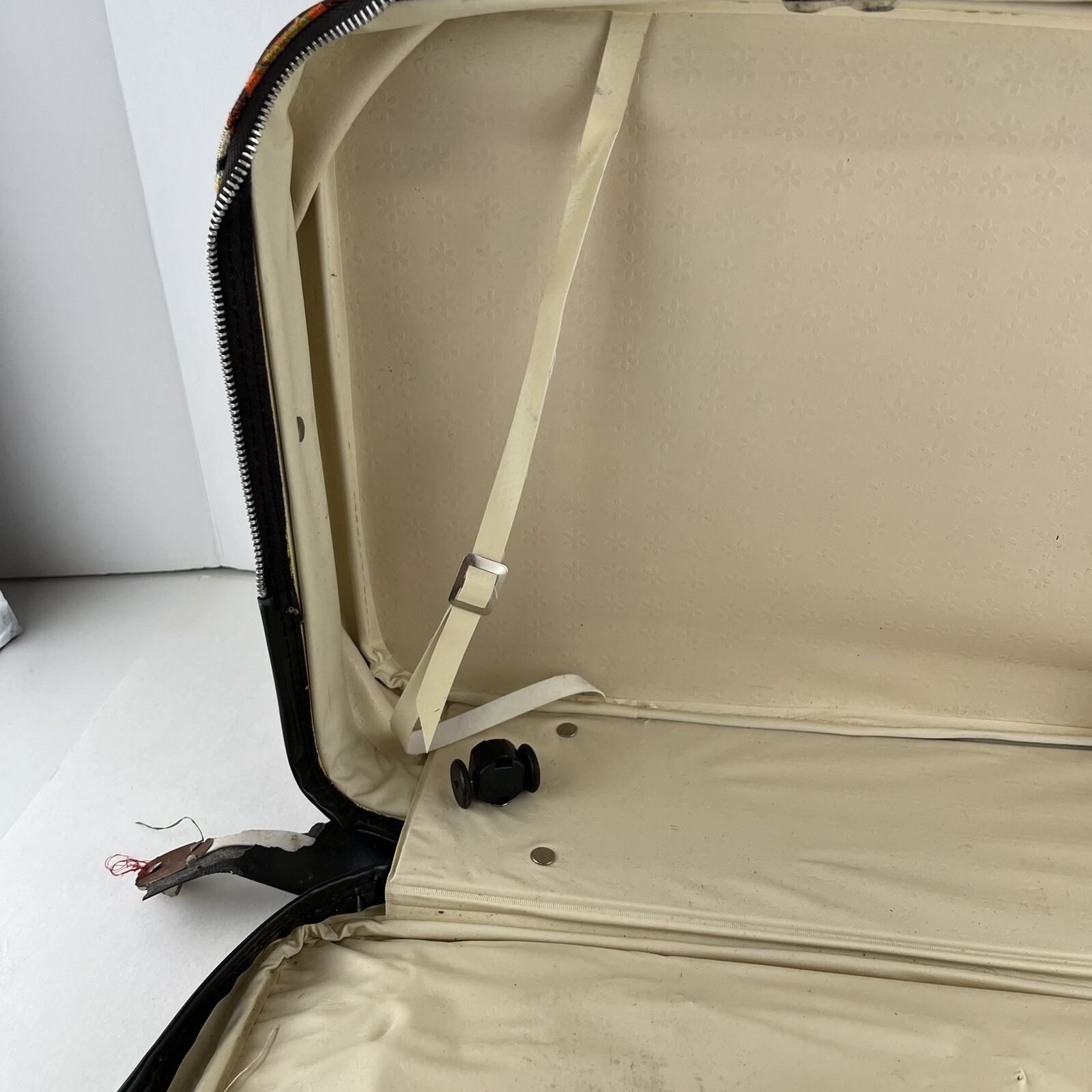 VTG Suitcase Luggage Bantam 70’s Key Travel Fabric Floral Bag Hippie Mod Diamond
