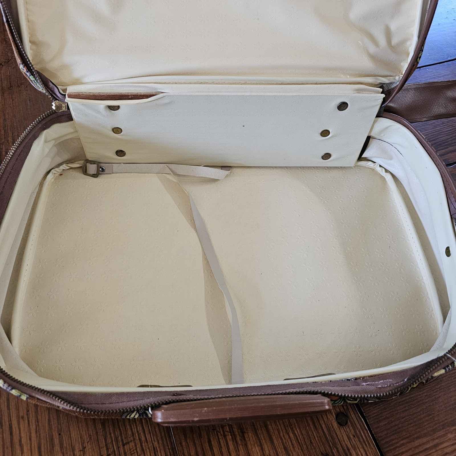 Vintage Bantam Retro Carry on Suitcase Travelbag Brown