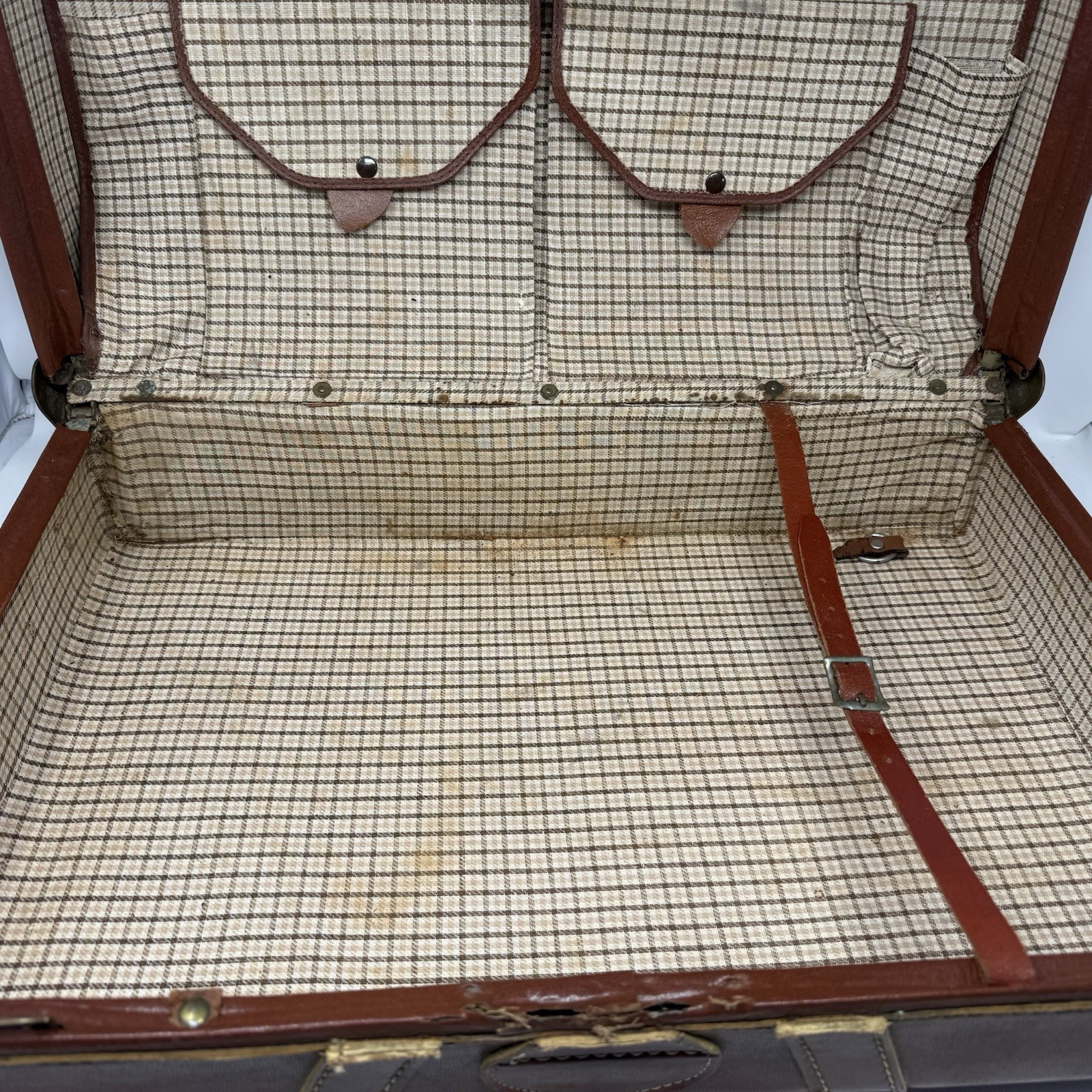 MCM Vtg Suitcase Brown Leather Brass Hardware Stitching 21X14x7 No Key