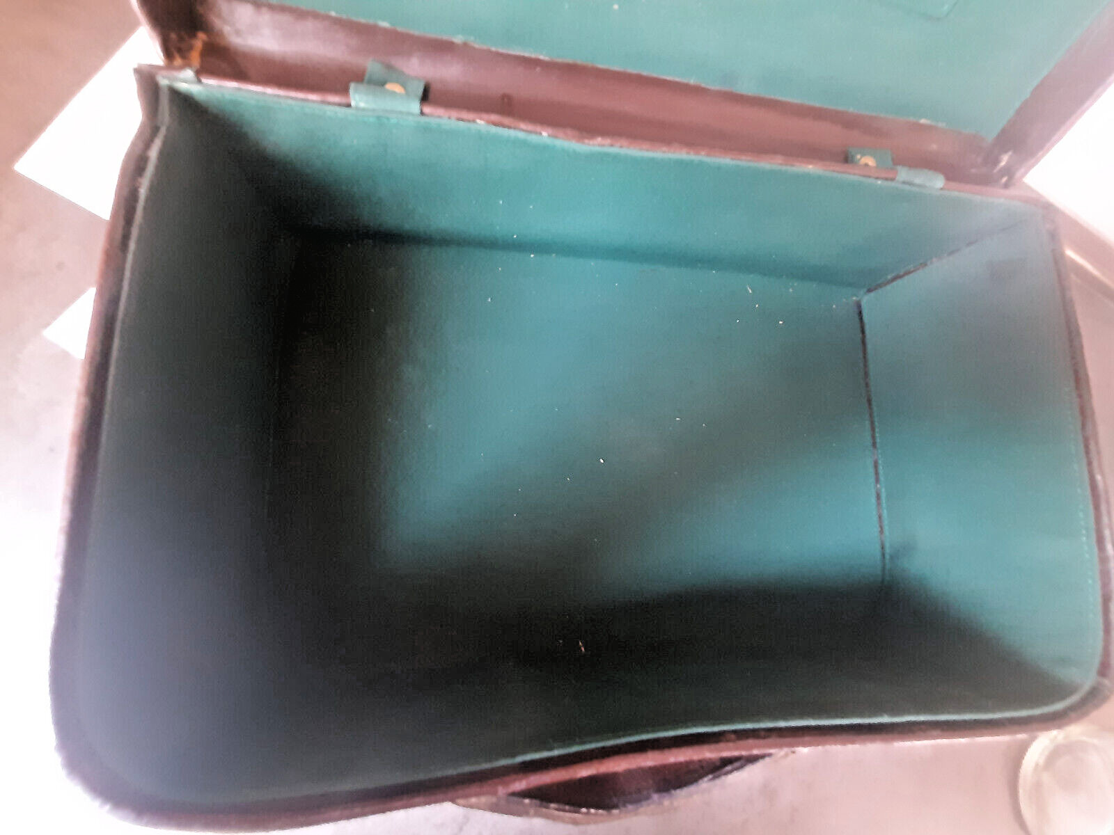 Old suitcase 1940-50s Vintage. THE USSR.