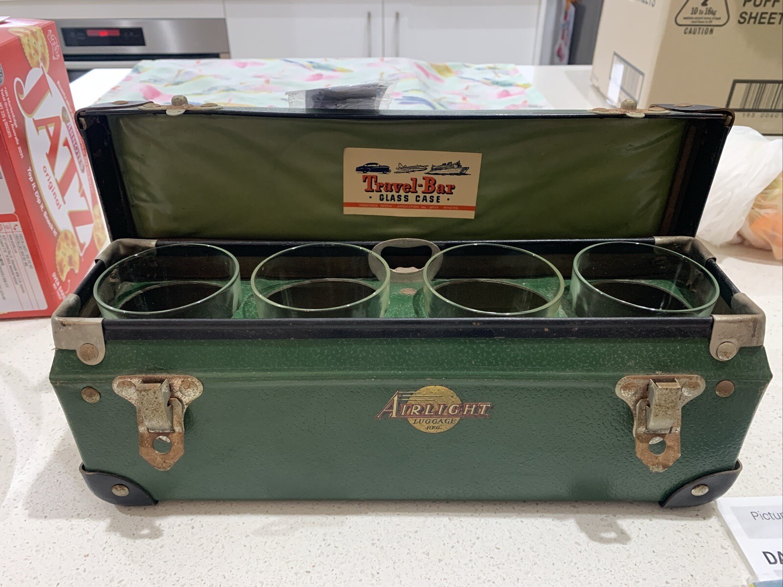 Vintage 1940’s Airlight Travel Bar